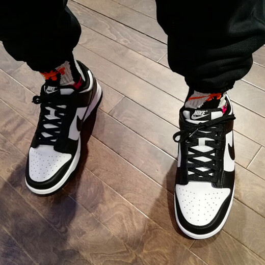 Nike (NIKE) Zapatos para hombre Dunk Low SB Zapatos deportivos informales de caña baja Zapatos de skate ligeros, resistentes al desgaste, transpirables y de caña baja DD1391-100 Panda blanco y negro 40.5