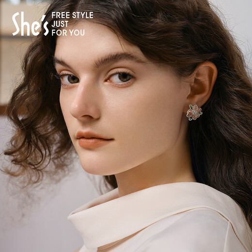 She s Qianzi's love look, romantic flowers, shiny craft pearl earrings, 925 silver needle earrings, birthday gift for women, light pink A0