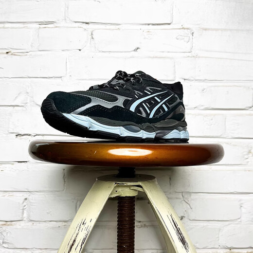 亚瑟士（asics）LAGUE GEM x Atmos x Asics GEL-NYC 联名跑步运动休闲鞋 1203A577-001 44.5