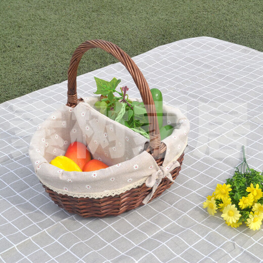 Sushu Home Towel Basket with Cover and Partition Willow Rattan Picnic Basket Shopping Gift Basket Hotel Property Haidilao Towel Cleaning Basket Red Plaid Small Size with Cover