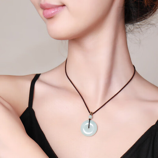 Return to the 11.11 carnival with Jade Heart Jade Pendant A-grade jade safety buckle women’s jade pendant