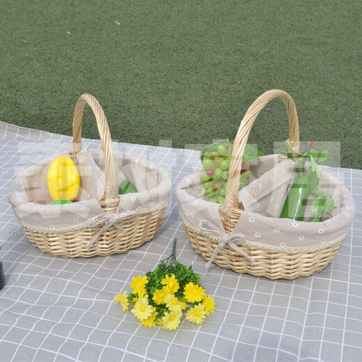 Sushu Home Towel Basket with Cover and Partition Willow Rattan Picnic Basket Shopping Gift Basket Hotel Property Haidilao Towel Cleaning Basket Red Plaid Small Size with Cover