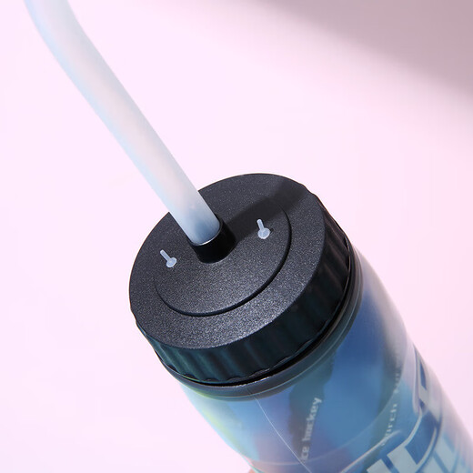 Ice hockey special kettle ice hockey sports special long mouth long straw water cup equipment peripheral 650ML United States 600ml long mouth
