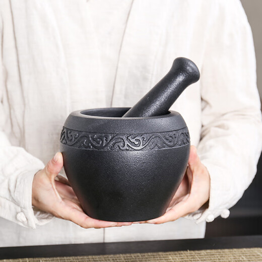 Natural black gold stone hand-carved old-fashioned stone mortar, garlic mortar, stone cup, garlic pounder, medicine jar, nest pounding bowl, pounder, black stone stone mortar outer diameter 13, carved vine flower