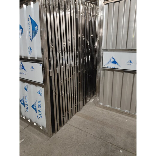 Qilicai stainless steel simple door toilet door engineering door balcony door factory direct sale price affordable 80*200 inner opening left lock