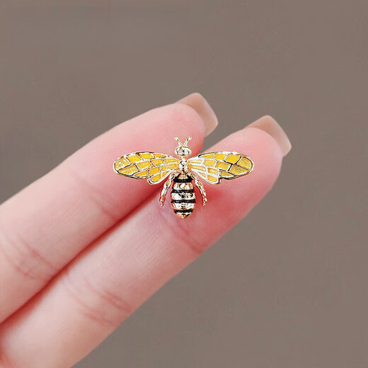 Shijun (SHIJUN) suit brooch men's bee light luxury personality cute little clothes collar pin temperament brooch pin accessories sense LY3543 brooch little wasp