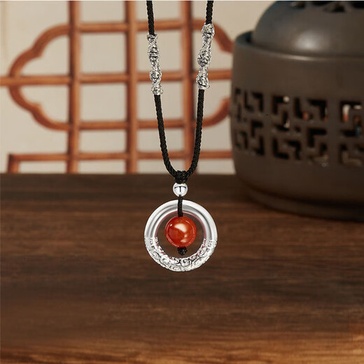 Jiu Changshi 999 sterling silver necklace for women solid lovesickness red bean Xiangyun Ping An buckle silver pendant birthday gift for girlfriend 999 pure silver solid Xiangyun Ping An buckle + silver beads