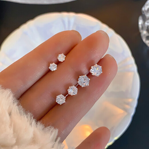 First encounter with explosive zircon earrings, 925 silver-plated imitation diamond earrings for piercing ears, no need to remove them when sleeping, elegant and high-end zircon earrings set of 6