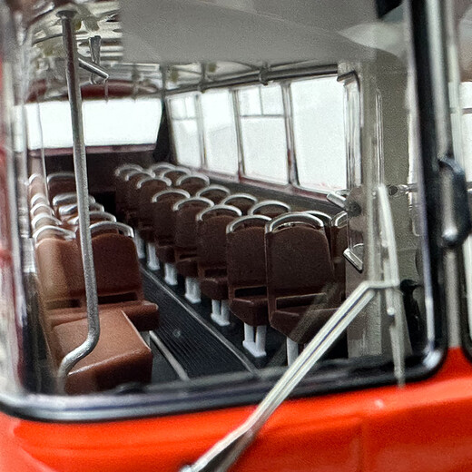 跃纪生DEMPRICE 俄罗斯巴士 Classic Bus 1:43 LAZ 695 公交车客车模型 橘色白条