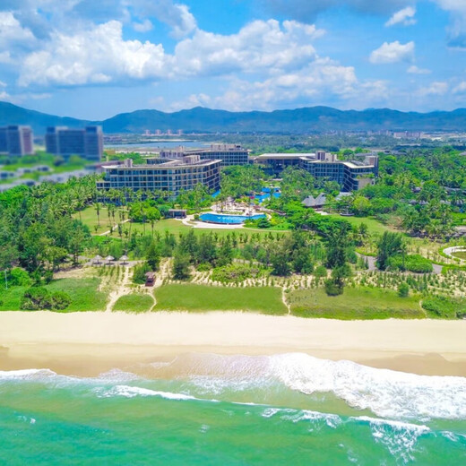 3 days and 2 nights in a garden view room at Wanda Realm Resort Haitang Bay in Sanya + buffet breakfast for two + 1 hot pot set meal (coconut chicken/fish in sour soup) March 14, 2024 - May 31, 2024 2 nights in a garden view room + breakfast + 1 hot pot set meal (coconut chicken/fish in sour soup)