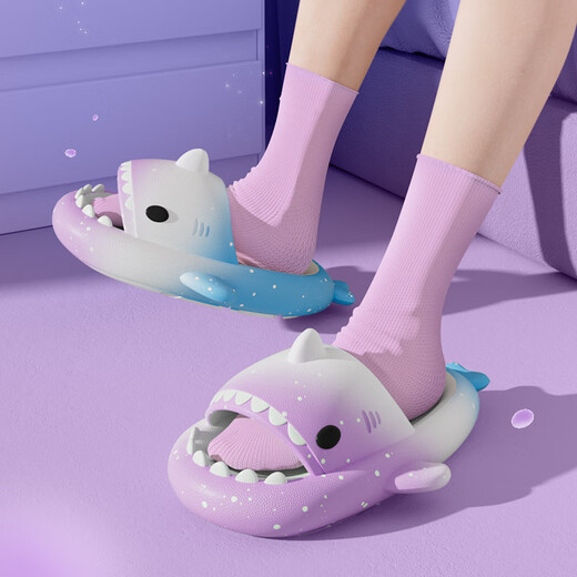 Spalte Zeit Starlight Gradient Shark Pantoffeln für Frauen im Sommer niedliche Innenhause Dicke Sohle stampfen mit Scheißpaaren Sandalen für Männer, die Pfirsich rosa Grün 36-37 tragen [geeignet für Größen 36-37]