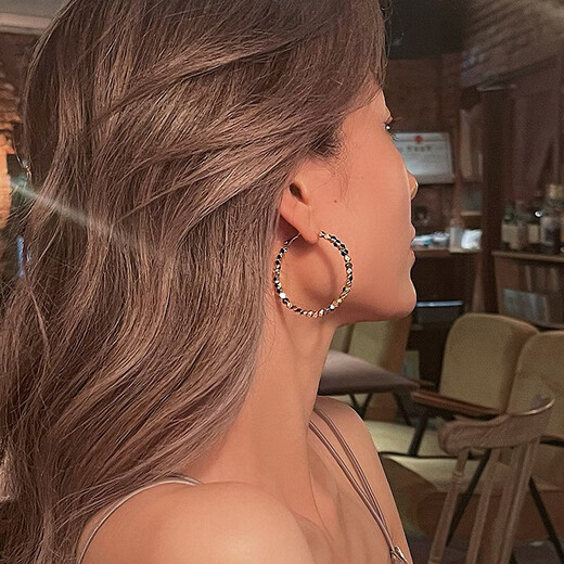 Fat Donglai's same style 18k gold large hoop earrings 2024 new k gold plain hoop women's hoop color gold gold design diameter 4cm