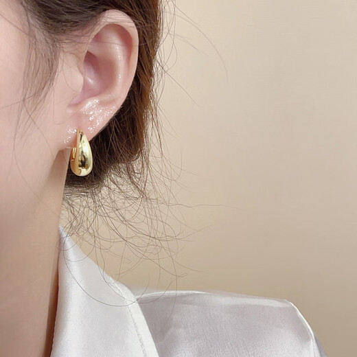 Bai Qixin oval plain hoop earrings ins cold style simple light luxury high-end earrings temperament geometric earrings female Internet celebrity earrings oval plain hoop earrings gold