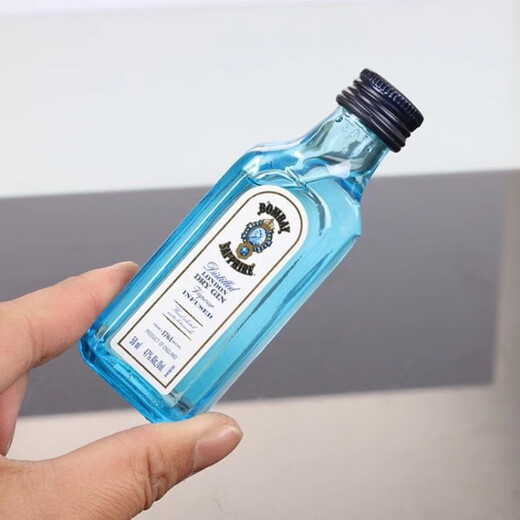 Bacardi White Ron + Mumbai Sapphire Gin Bein Wine Mix Mix Combination Gin Wine Set Combination Bacardi White Ron + Mumbai Sapphire Gin Wine