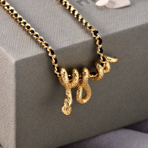 POP snake-shaped gold pendant New Year's model 2025 new high-end light luxury niche new Chinese style 18K gold-plated silver couple necklace New Year's snake-shaped couple necklace