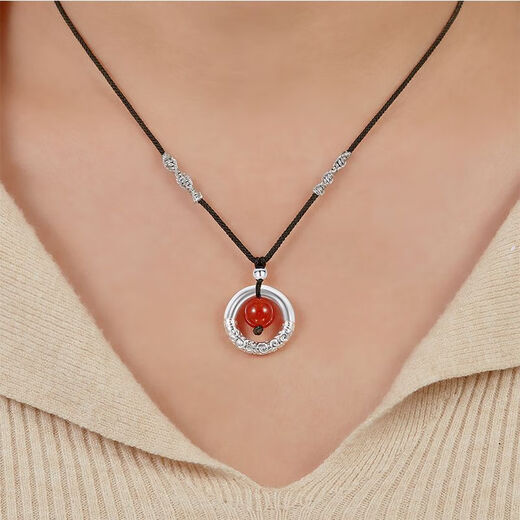 Jiu Changshi 999 sterling silver necklace for women solid lovesickness red bean Xiangyun Ping An buckle silver pendant birthday gift for girlfriend 999 pure silver solid Xiangyun Ping An buckle + silver beads