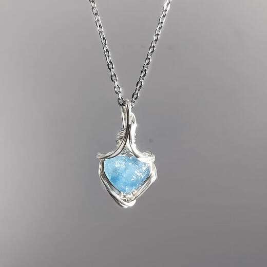 Moyun natural aquamarine raw stone winding pendant, random crystal ore necklace, clavicle chain, handmade creative niche gift, aquamarine rough stone - Heart of the Ocean, whole with winding, 0 carat, 45cm