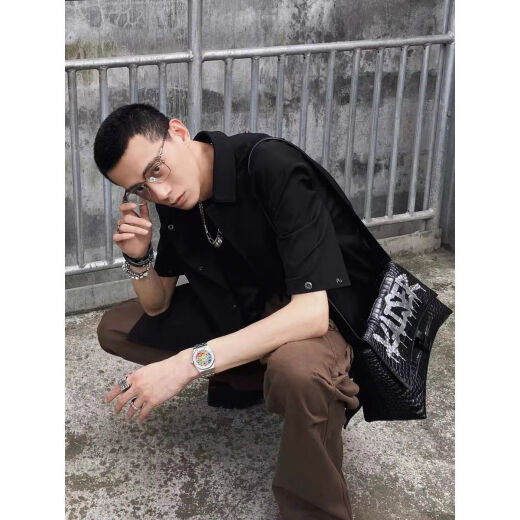 Pengyuan illuminates you Xu Lai's same watch sunflower design watch men's trendy sports waterproof luminous brand steel strap black surface-black rubber strap