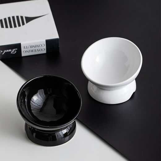 Shantou Lincun neck protector to prevent black chin, pet slanted mouth cat bowl, cute cat food bowl, cat eating bowl and drinking water, water + food, black + white to prevent black chin