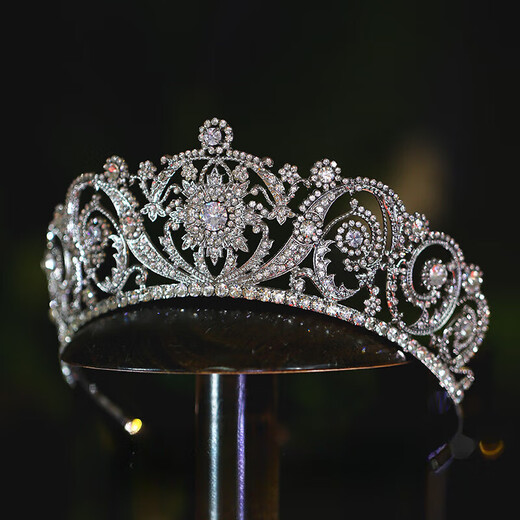 Shijun (SHIJUN) crown tiara for adults 18 years old princess French zircon bridal wedding dress crown dress accessories silver-store version long-lasting color retention is not easy