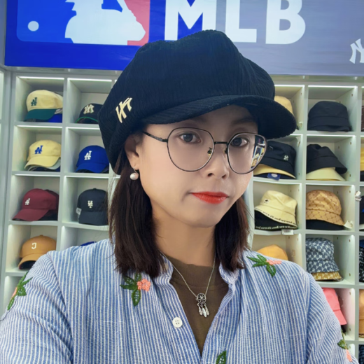 Major League Baseball (MLB) hat corduroy side logo letters NY Yankees octagonal hat newsboy hat retro painter hat milky white one size fits all for men and women