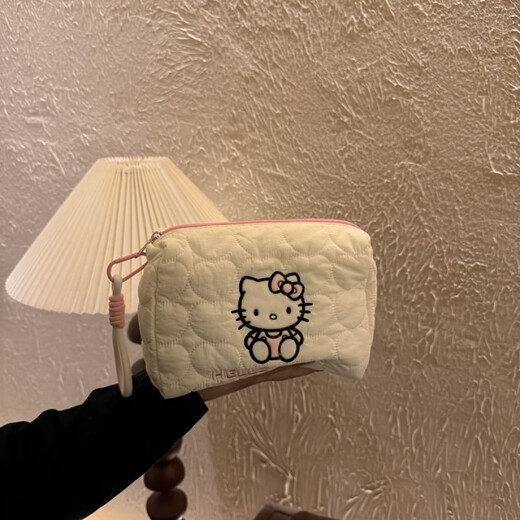 2024 New Sanrio Cute Portable Cosmetic Bag for Women Portable Large Capacity Toiletries and Skin Care Products Storage Bag Bubble Kitty Clutch Bag