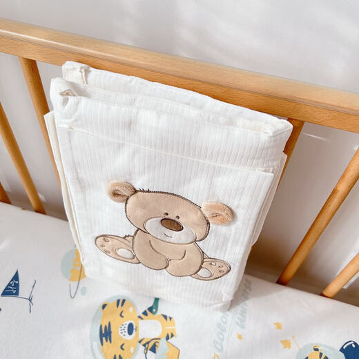 Shantou Lincun pure cotton crib storage bag hanging bag baby bedside diaper diaper storage bedside storage bag storage bag