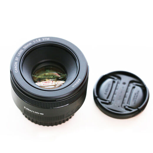 Canon only replaces but does not repair the EF 50mm f/1.8 STM standard fixed focus portrait lens, the third generation of the spittoon, a must-have lens