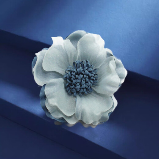 Mrs win Korean style fabric flower brooch women's niche design silk yarn three-dimensional brooch temperament dress dress accessories light blue A04-303