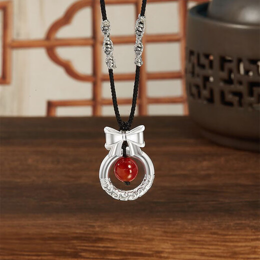 Jiu Changshi 999 sterling silver necklace for women solid lovesickness red bean Xiangyun Ping An buckle silver pendant birthday gift for girlfriend 999 pure silver solid Xiangyun Ping An buckle + silver beads