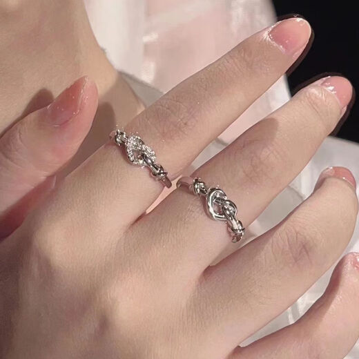 Mode, einfache, Nische und leichte Luxustemperament, Männer und Frauen knotted Liebesringe, Internet -Promi gleicher Stil, Liebe Internet -Promi -Ringe, Frauenstil/Herzkuss Fingerringe mit Diamanten