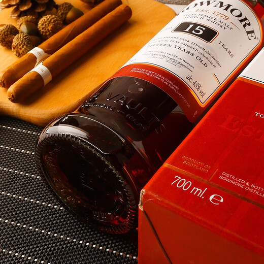 Bowmore 15-year-old single malt whiskey, British, Scottish, Islay wine 700ml