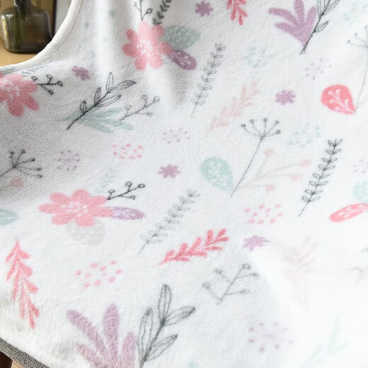 法兰绒多功能盖毯办公室午睡毯儿童午休毯家用可机洗软糯小毯子 颜色花型随机发 70*100cm小毯子-1条装