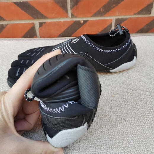 Yusenyi split-toe shoes for men with separated toes and five-finger shoes for men, outdoor climbing shoes for women, Pilates shoes, Victoria's Secret yoga shoes, quick-drying, black 48