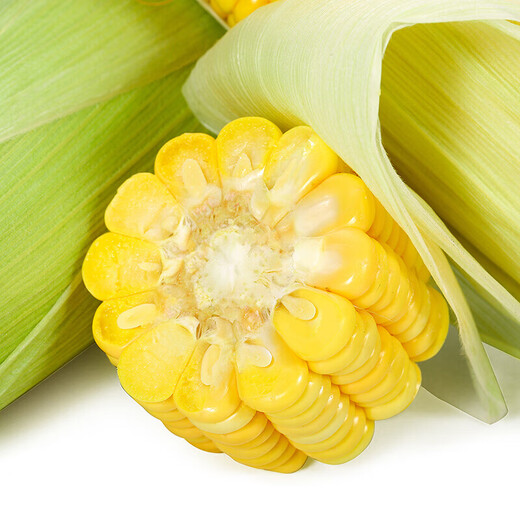 About 300g yellow sweet corn for one person