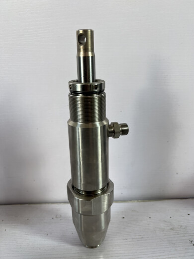 JPHZNB Gurric General 390395595695 Spraying Machine Stainless Steel Pump Body Assembly Ceramic Pump Body Assembly Solid Model 695 Stainless Steel Pump Body Assembly One