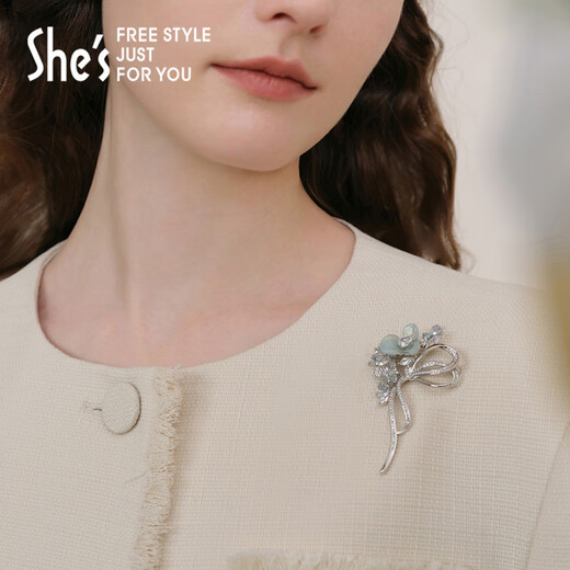 She s Akiko Barbie Rose Flower Bow Brooch High-End Exquisite Fashion Pin Corsage Jacket Birthday Gift for Women Mint Green C0