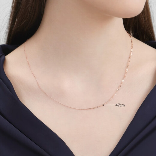 Chow Sang Sang Side Cross Chain 18K Gold Cable Necklace Plain Chain Versatile Neck Accessory Women 94223N Pricing 47cm