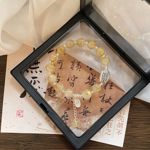 Yellow pagoda crystal citrine bracelet attracts wealth, good fortune and good career. Huangfa crystal bracelet with strawberry crystal attracts girls with peach blossoms. Huangfa crystal 17cm.