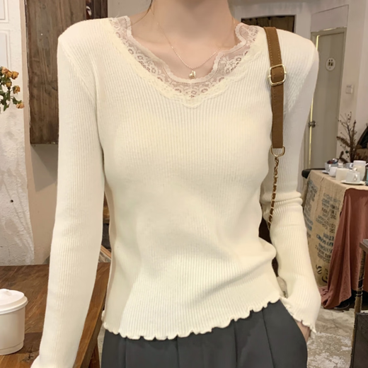 Yu Zhaolin (YUZHAOLIN) lace knitted bottoming shirt for women autumn and winter new warm top with fungus edge v-neck sweater white one size