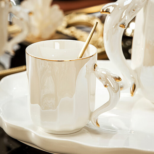 NINE CRANES Creative Jingdezhen Tea Set Light Luxury High-end Housewarming Gift New Home Cup Ceramic Kettle Living Room Hospitality Water Set 8-piece High-end Gift Box