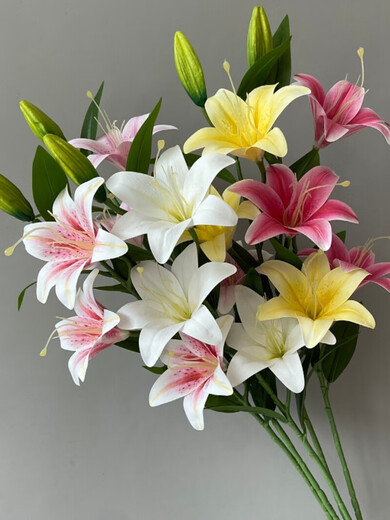 Runlei artificial flower lily artificial flower living room plastic bouquet floor decoration silk flower wedding flower arrangement interior decoration decoration glue-touch large lily-pink