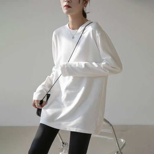 Yu Zhaolin white long-sleeved T-shirt women's spring and autumn loose sweatshirt layered with inner layering shirt winter pure cotton top