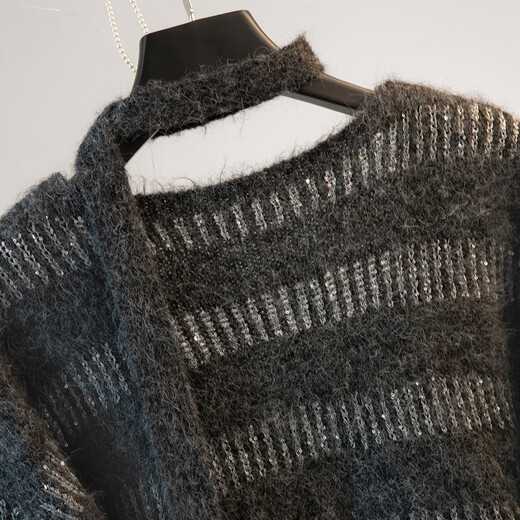 Cypress wool V-neck striped sweater for women 2025 autumn new style lazy style long-sleeved contrast top