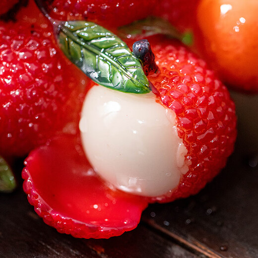 Summer solstice Nange lychee tea pet ornaments hand-washed hot water color-changing boutique mini ornaments creative tea ceremony tea set accessories tea toys 2 lychees (good things come in pairs) color-changing tea pet