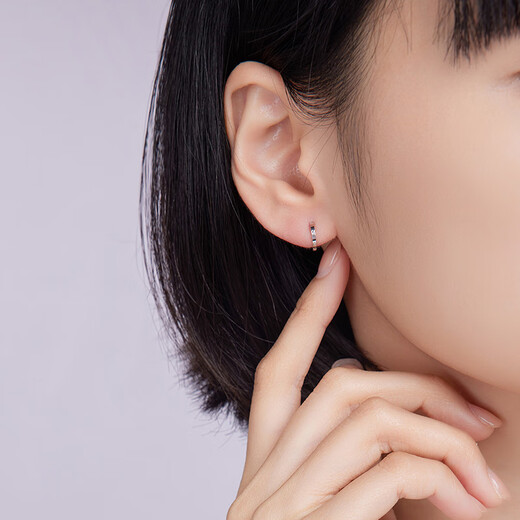 Liuguifu Jewelry PT950 platinum earrings Jianyi Liuguang platinum stud earrings for women PT0200061 1g