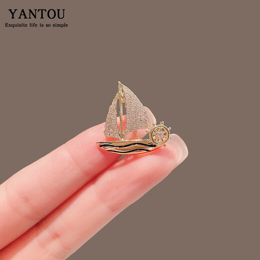QUAMER gold store style small sailing boat brooch men's and women's temperament badges smooth sailing pin anti-exposure buckle west sailing boat brooch
