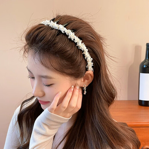 Wanyao Xiaoxiangfeng braided wavy hair hoop for women 2025 new high-end toothed crushed hair clips hair bundle high skull headband coffee color Xiaoxiangfeng hairband