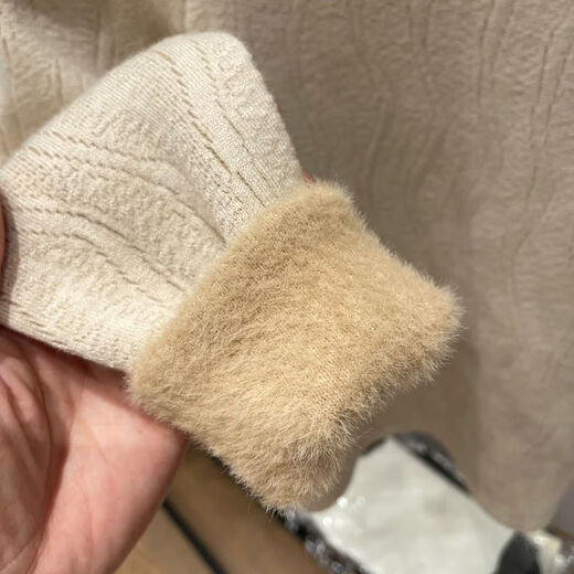 Yu Zhaolin half turtleneck all-in-one velvet bottoming shirt for women in autumn and winter, stylish and warm inner layer with velvet thickened sweater and sweater top