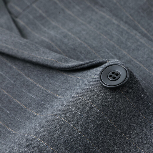 Goldlion Genuine Autumn and Winter Men's Suit Black Workplace Formal Business No-Iron Work Groom Wedding Suit Jacket 823 Black L 175/88A Recommended 125-140 Jin Jin equals 0.5 kg to wear